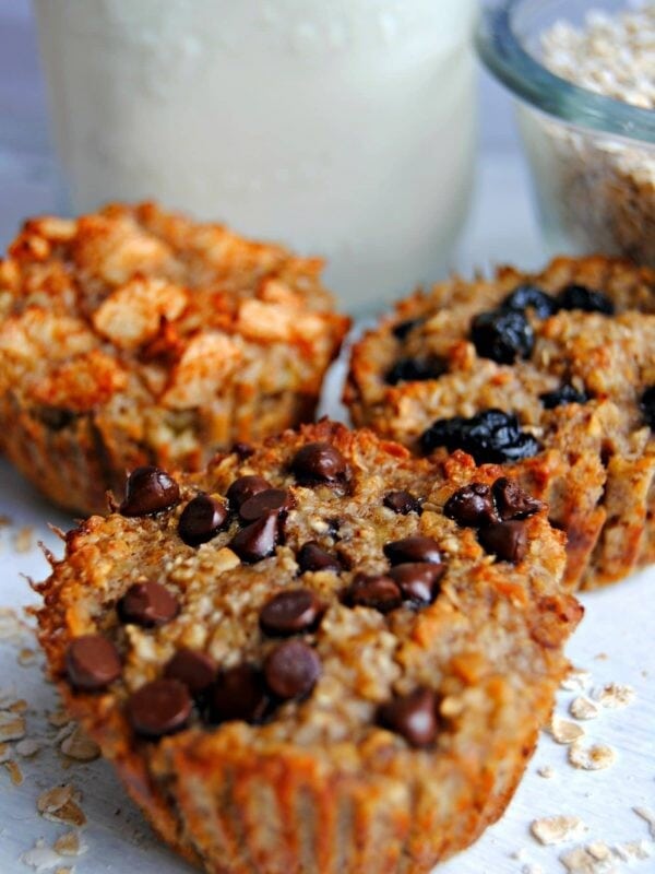 Baked Oatmeal Cups 3 Ways | www.mamaknowsglutenfree.com