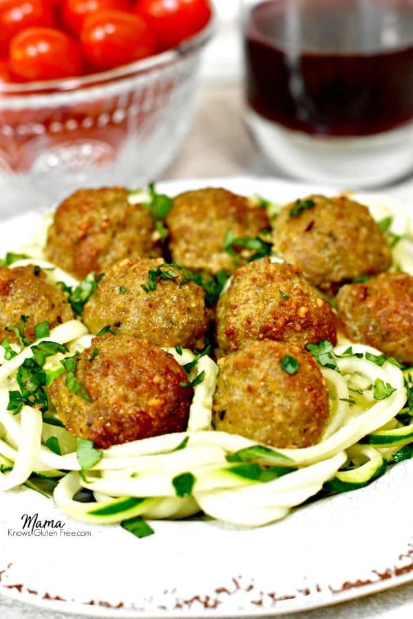 Paleo Pesto Turkey Meatballs {GlutenFree, DairyFree, Whole30} Mama