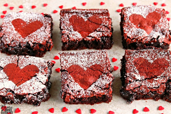 6 gluten-free red velvet brownies with heart candies
