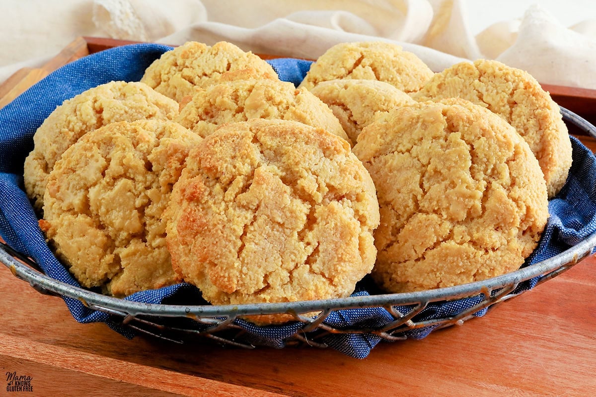 almond flour biscuits in a wire basket with a blue napkin