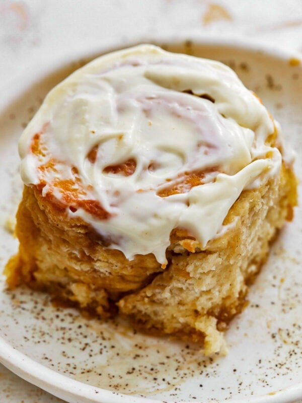 up close gluten free cinnamon roll