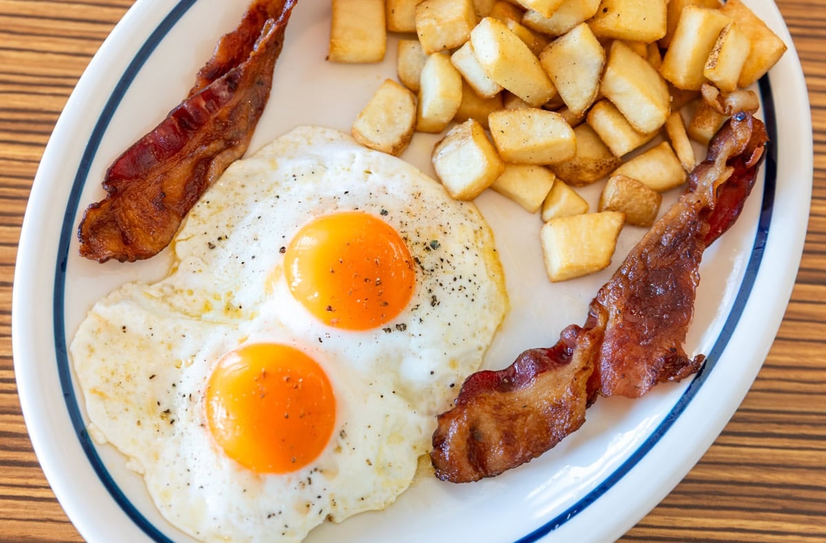 Quick 2-Egg Breakfast
